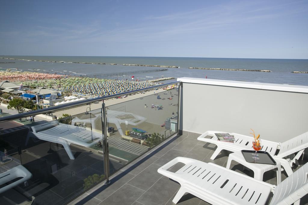 Hotel Iride & Spa Чезенатико Экстерьер фото